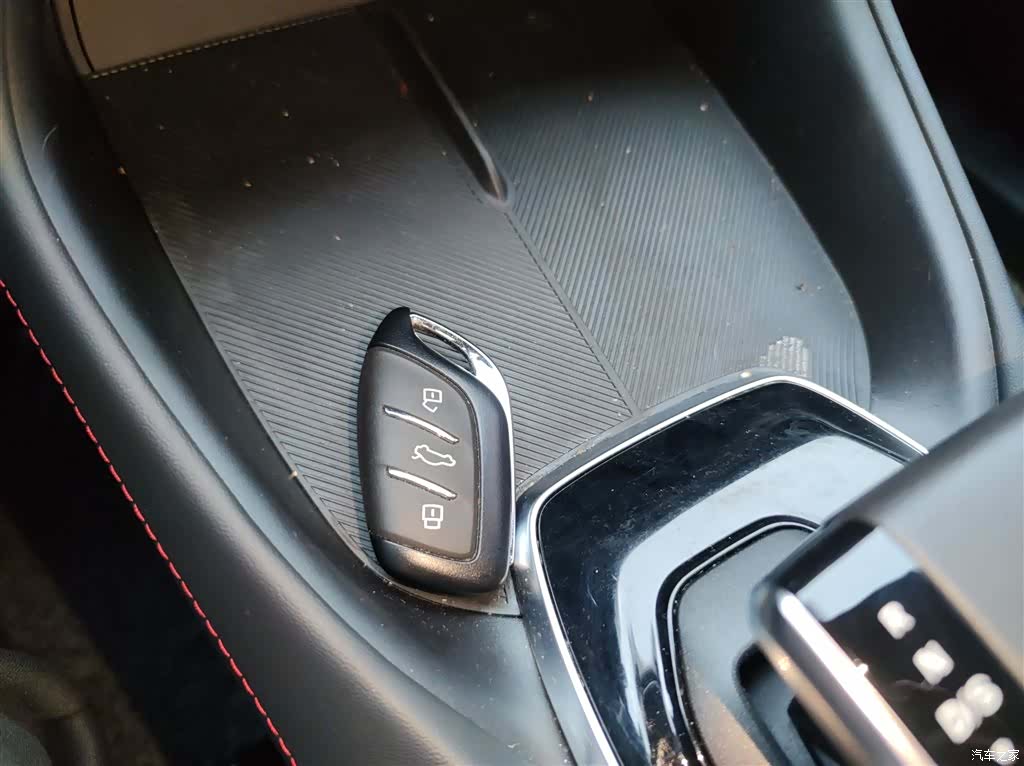 MG MG5, 2025 9