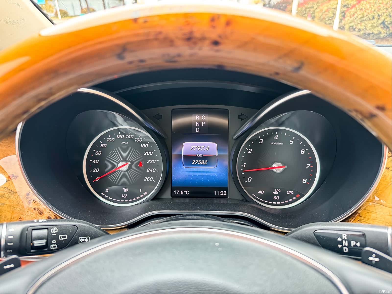 Mercedes-Benz V-Class, 2023 4