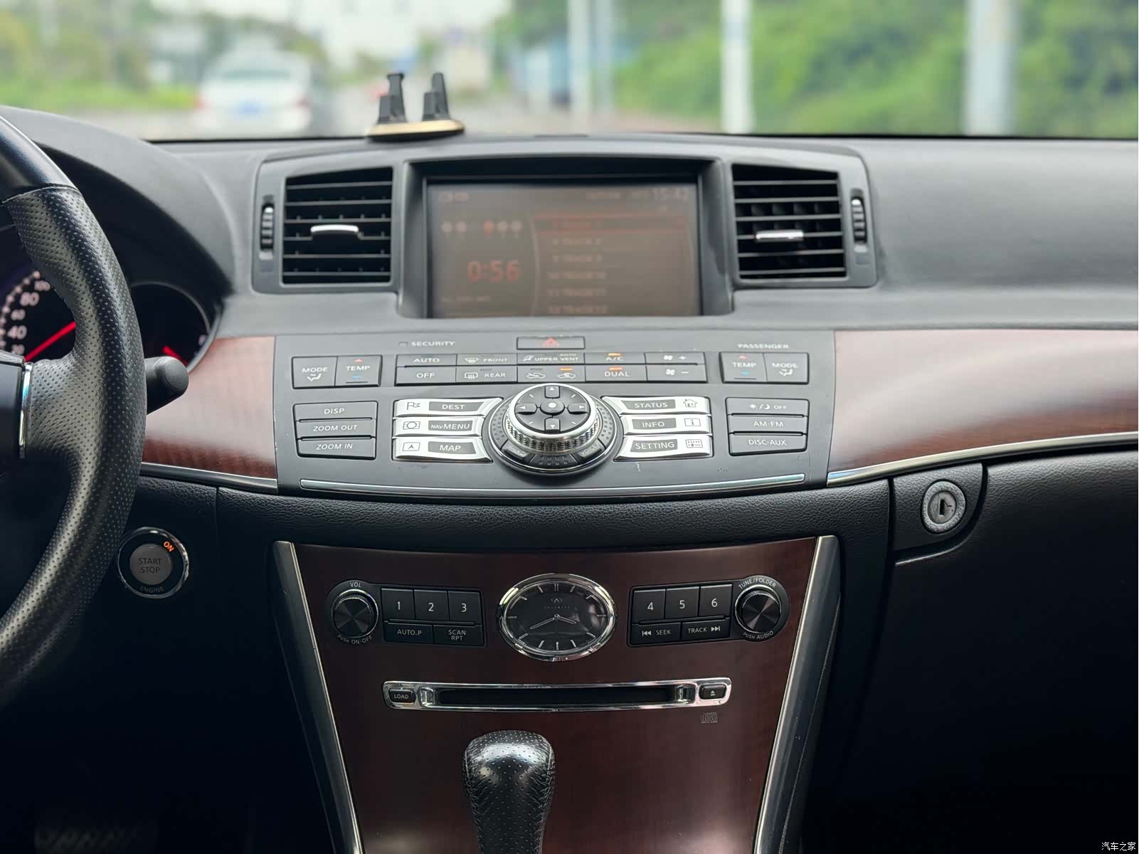 Infiniti M35, 2009 11