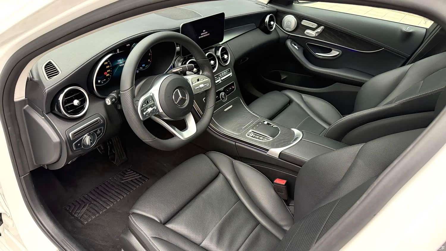 Mercedes-Benz C-Class, 2021 все фото