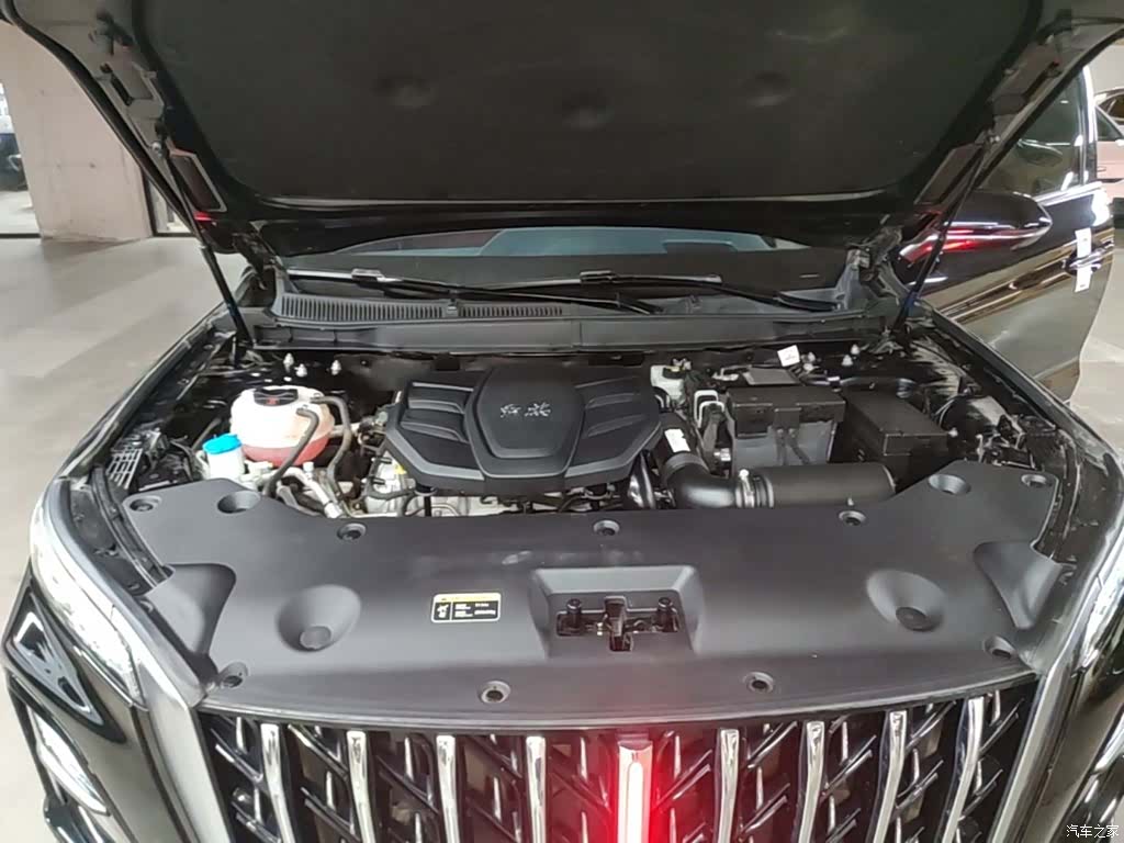 Hongqi HS5, 2024 16