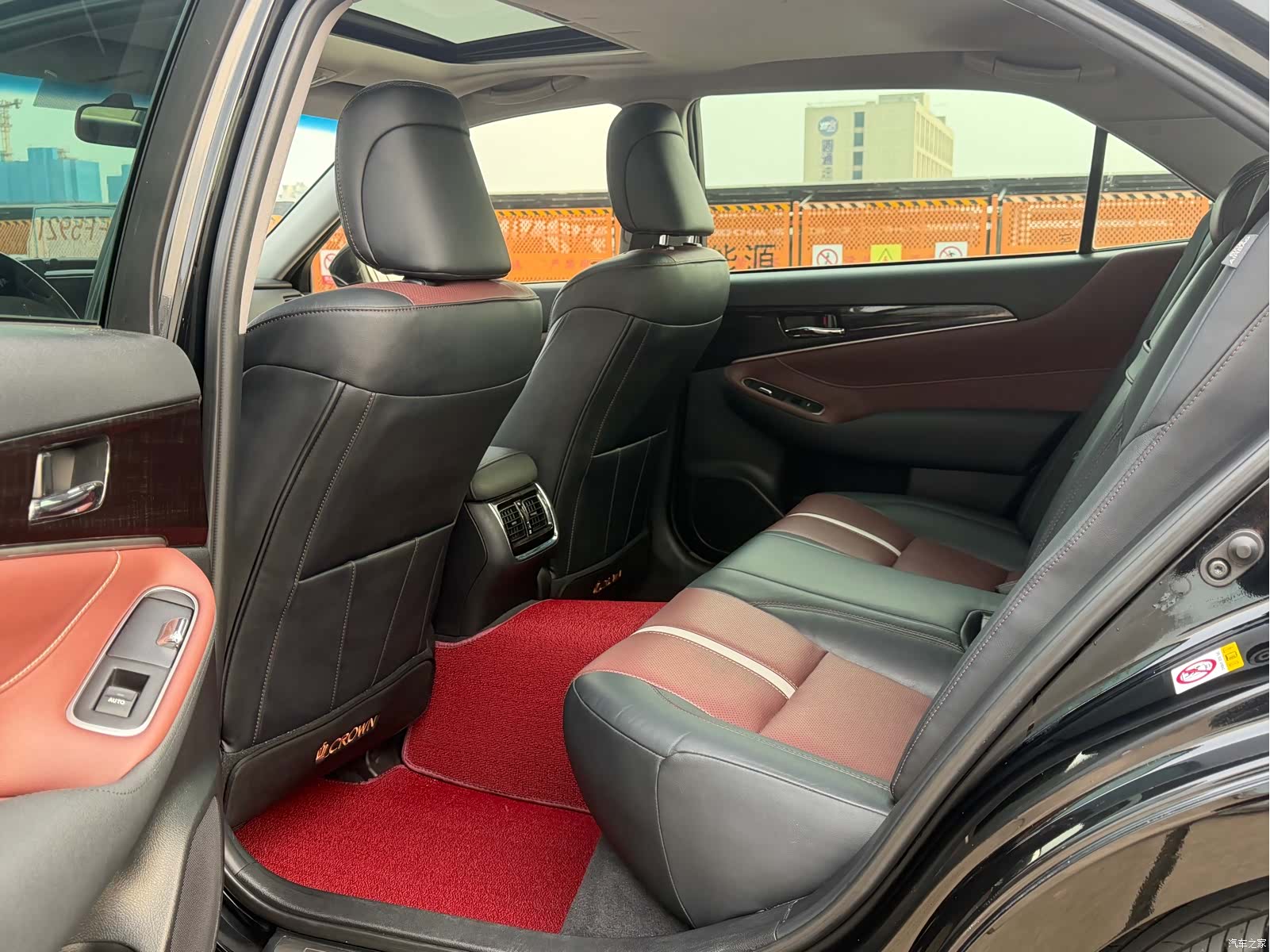 Toyota Crown, 2017 10