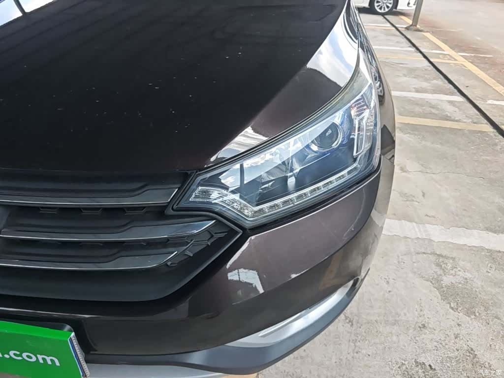 DongFeng AX7, 2015 24