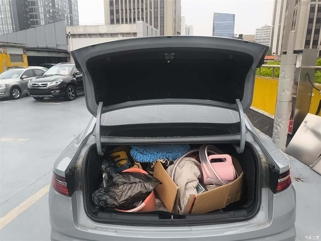 Geely Preface, 2023 19