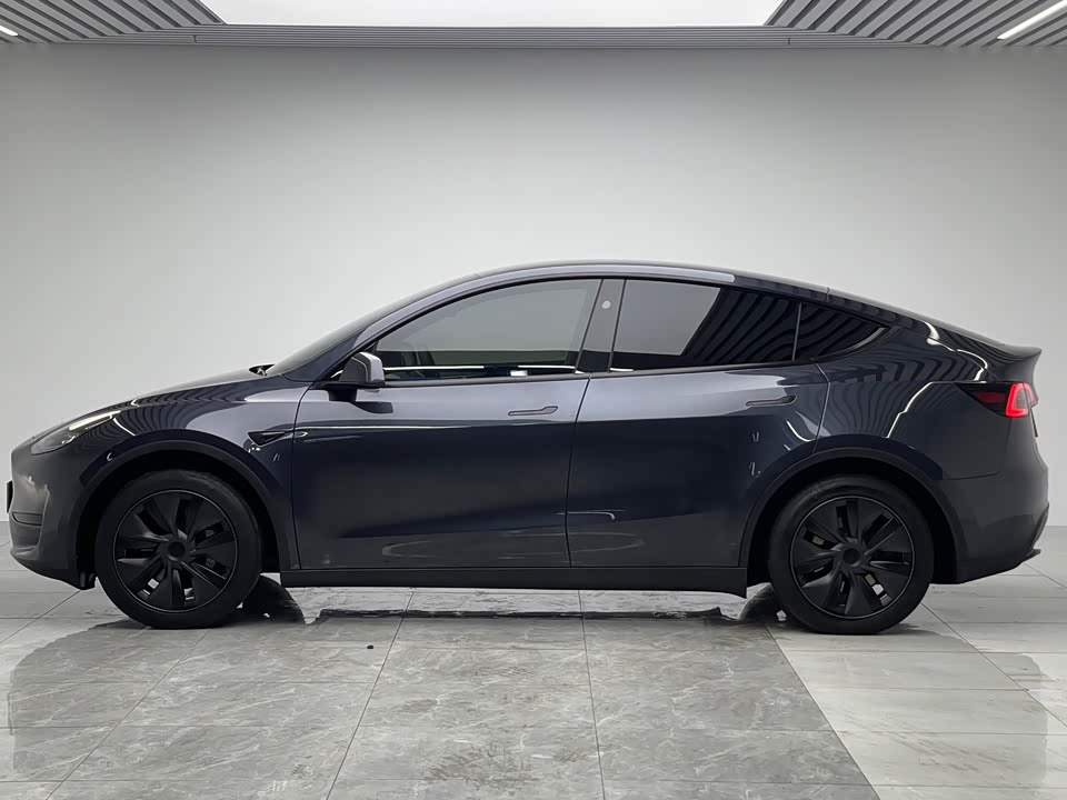 Tesla Model Y Tesla Model Y