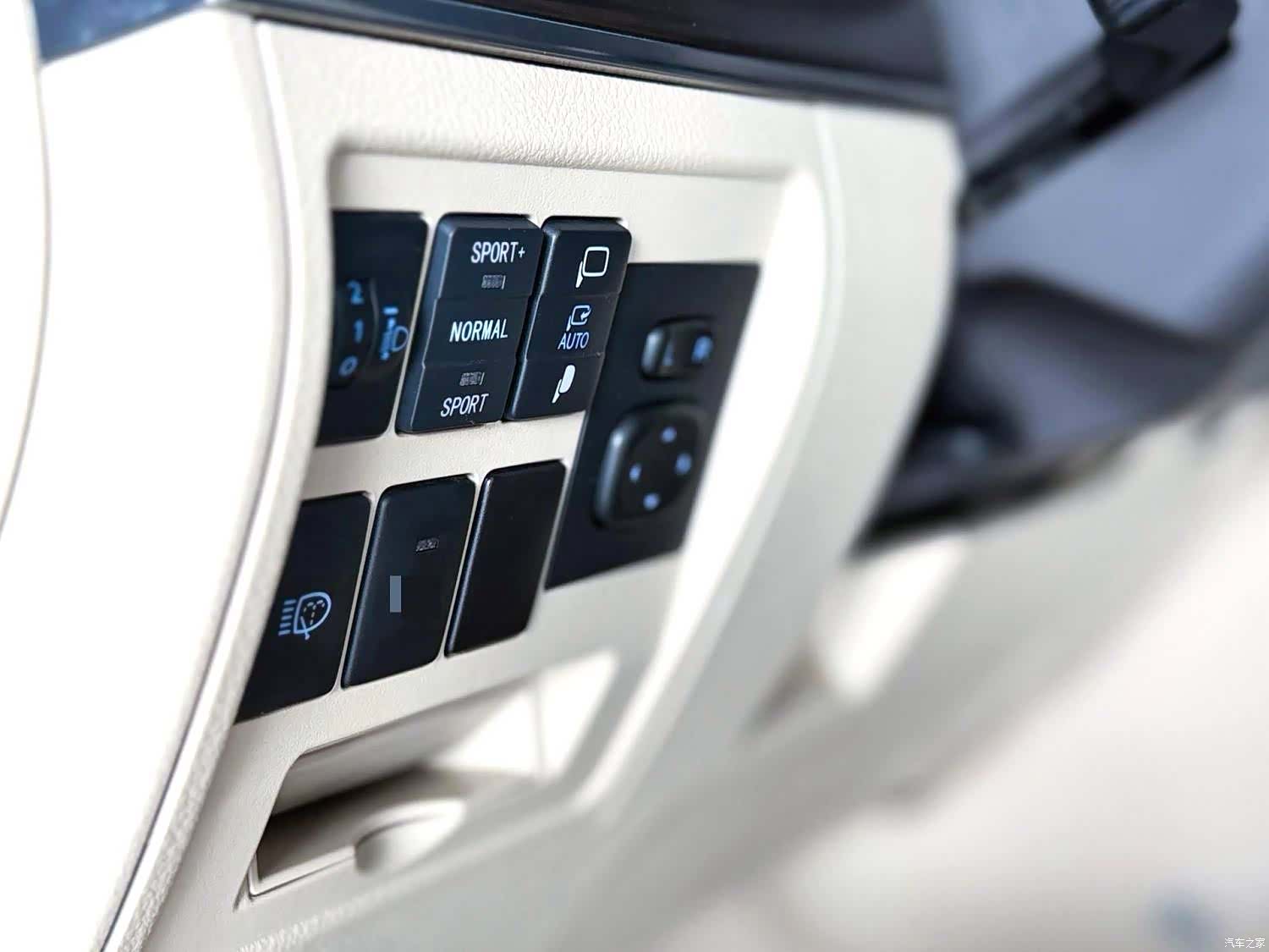 Toyota Land Cruiser, 2019 12