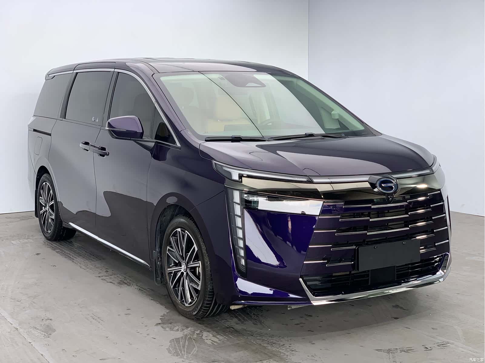 Trumpchi E8, 2024 3
