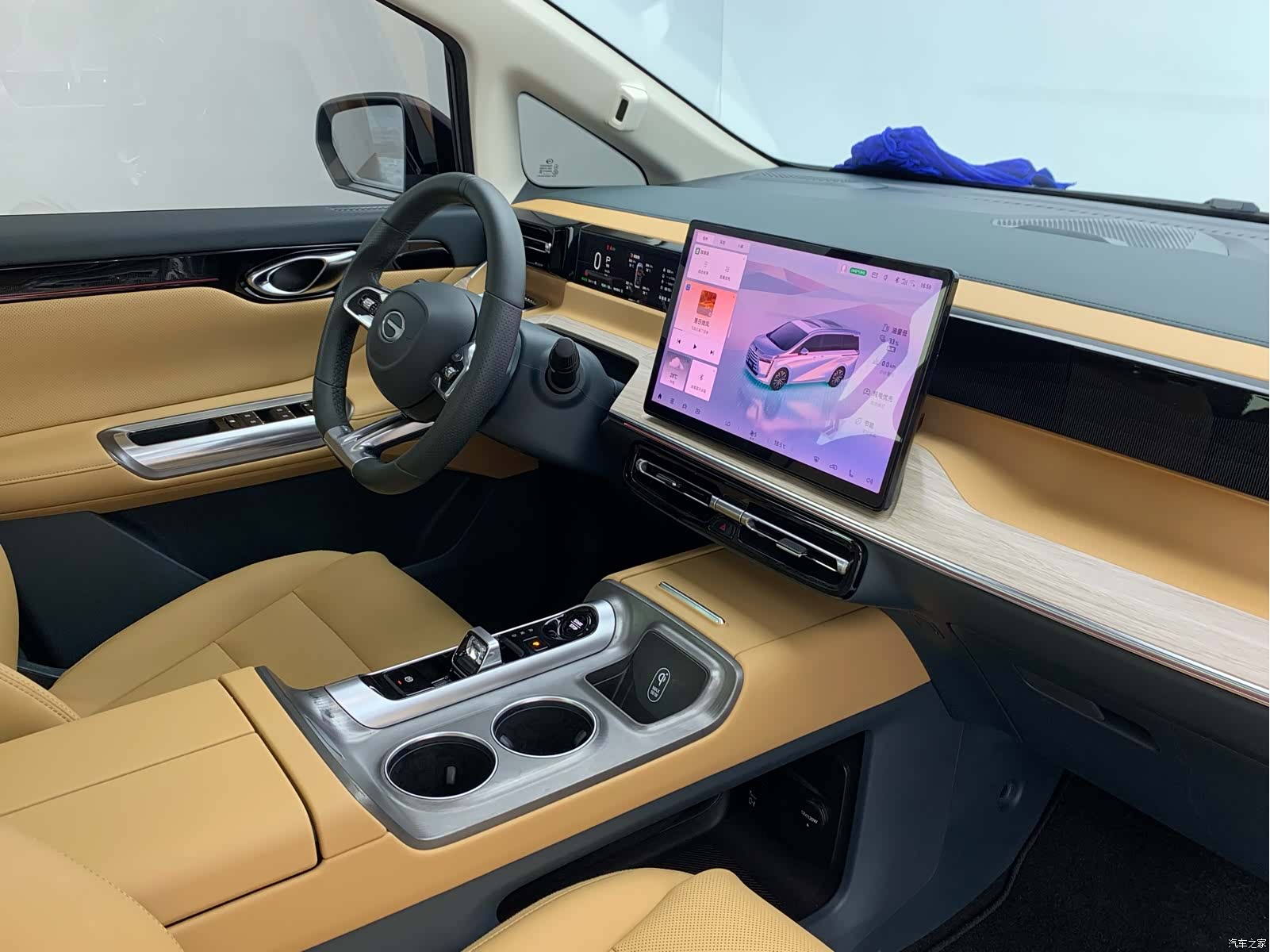 Trumpchi E8, 2024 15