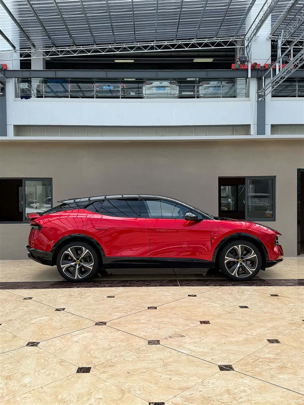 Lotus ELETRE, 2023 3