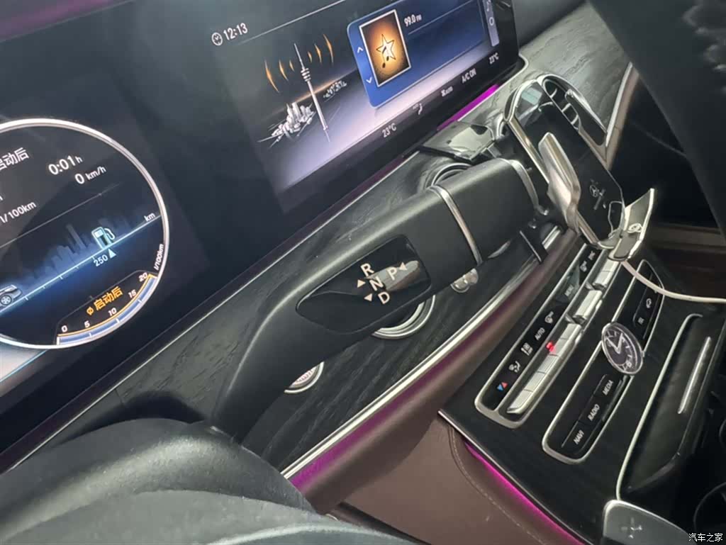 Mercedes-Benz E-Class, 2019 14