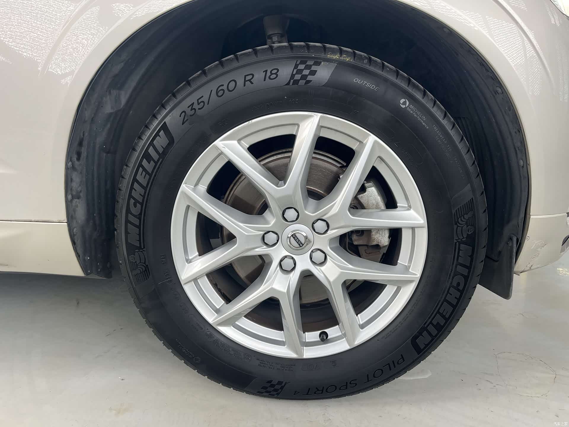 Volvo XC60, 2018 17