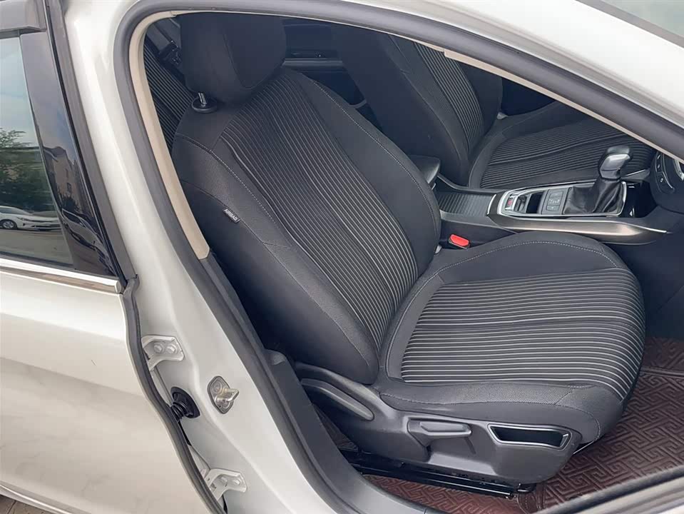 Peugeot 408 Peugeot 408