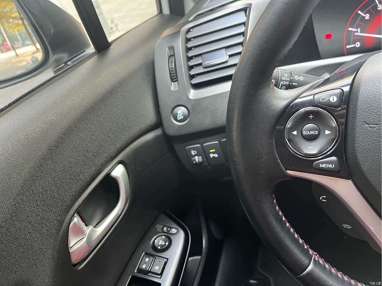 Honda Civic, 2015 33