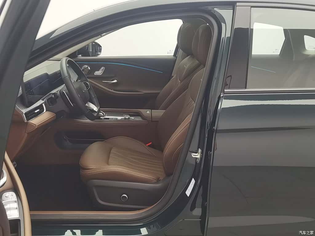 Chery Arrizo 8, 2025 10