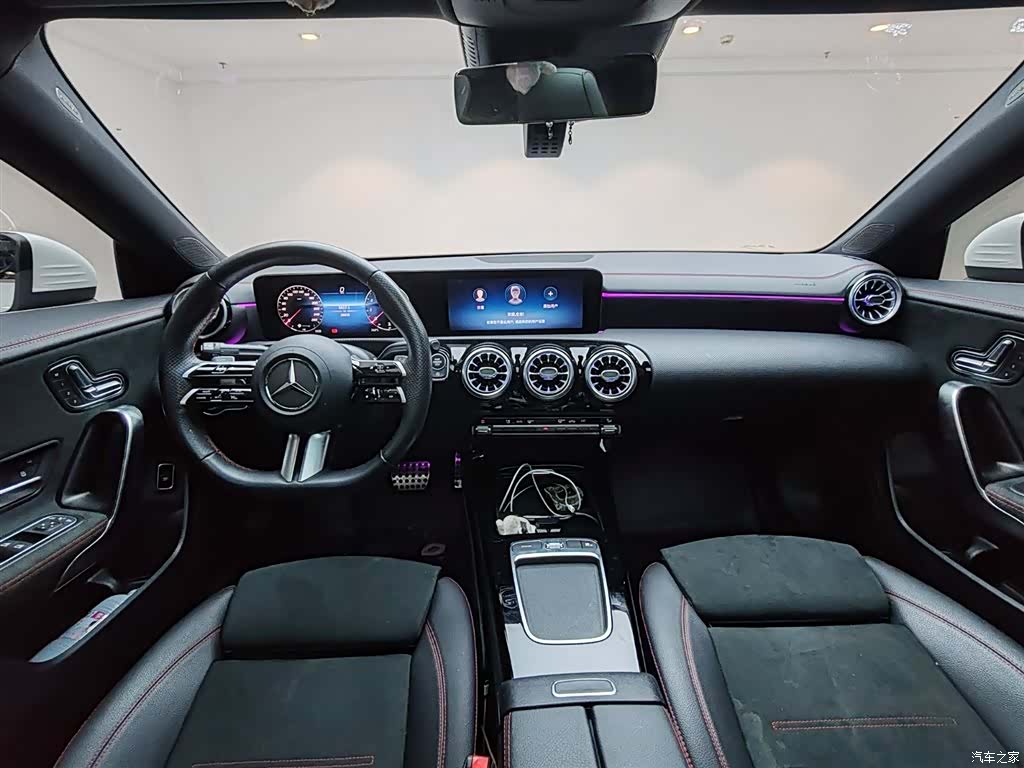 Mercedes-Benz CLA, 2025 14