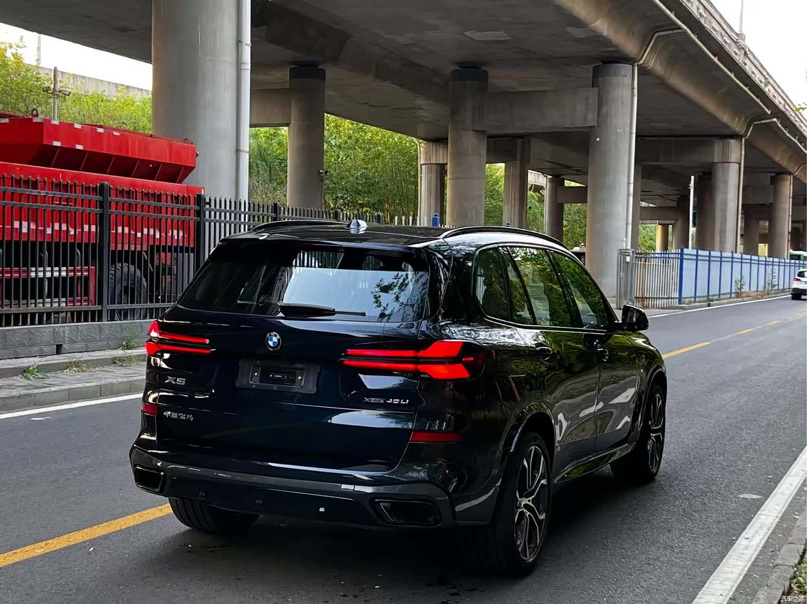BMW X5, 2026 9