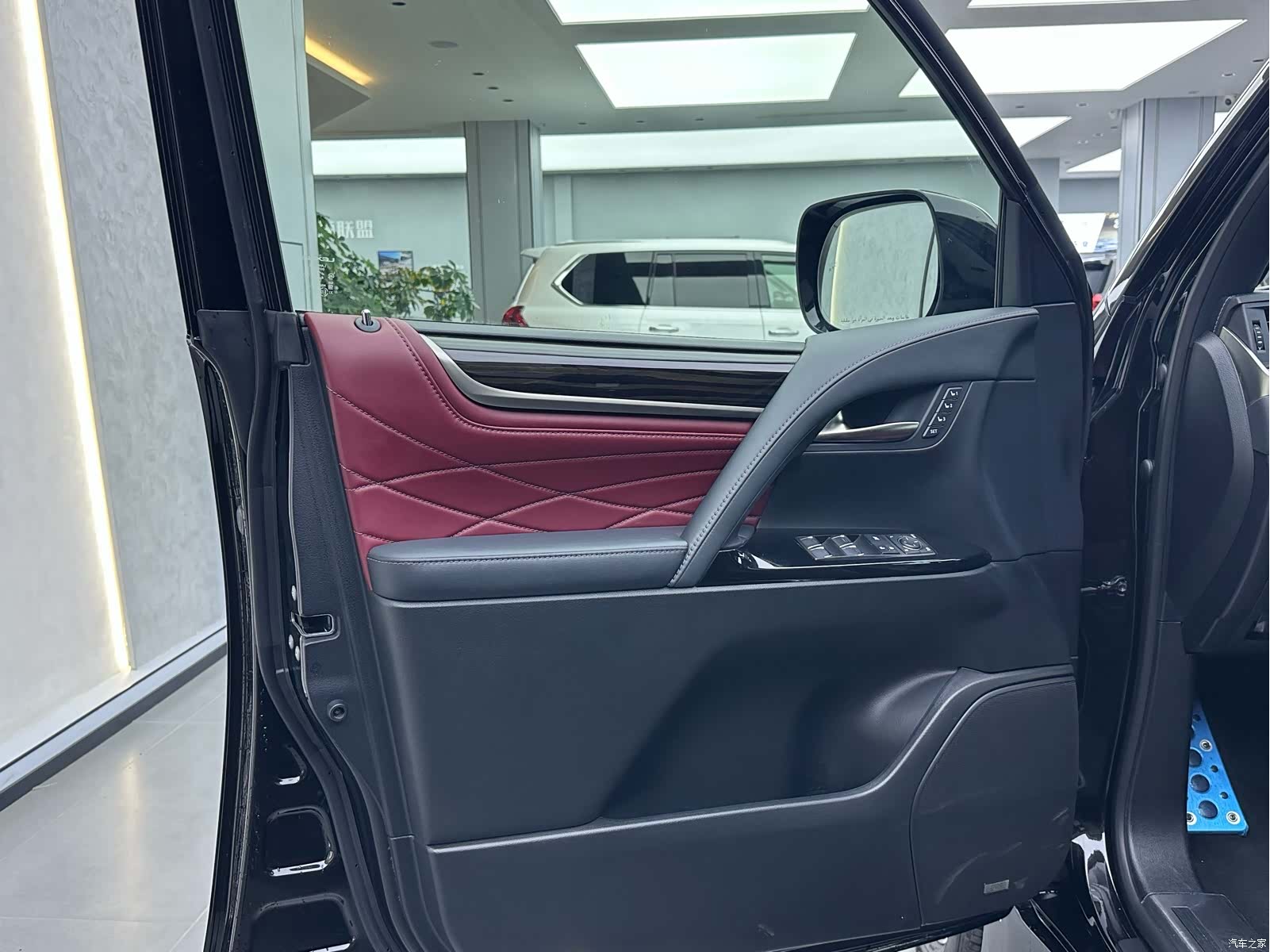 Lexus LX, 2023 20
