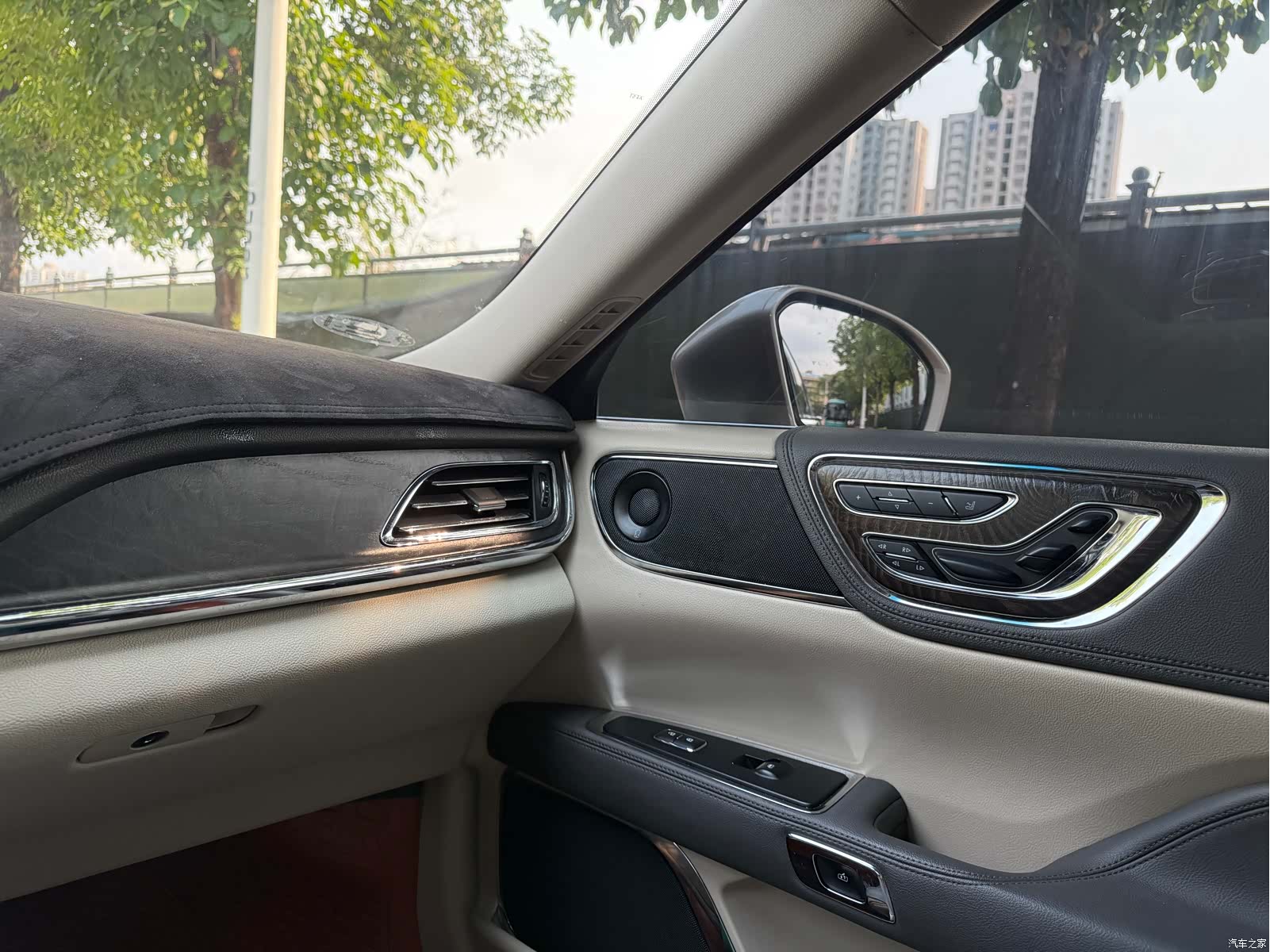 Lincoln V, 2019 все фото