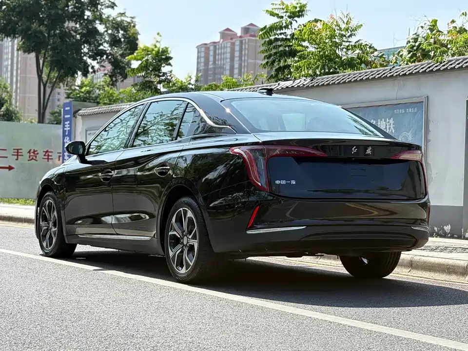 Hongqi E-QM5 Hongqi E-QM5