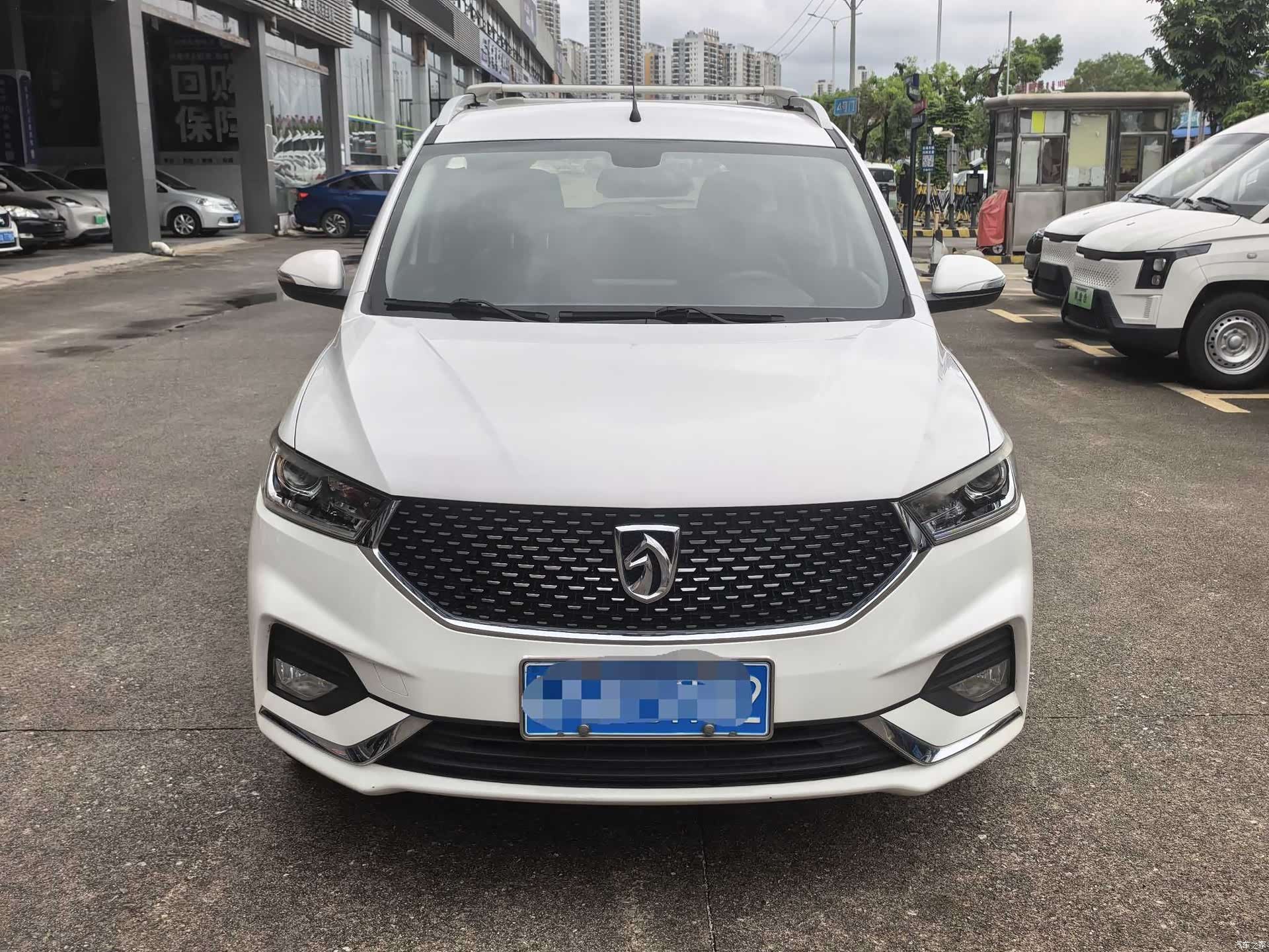 Wuling 360, 2020 все фото