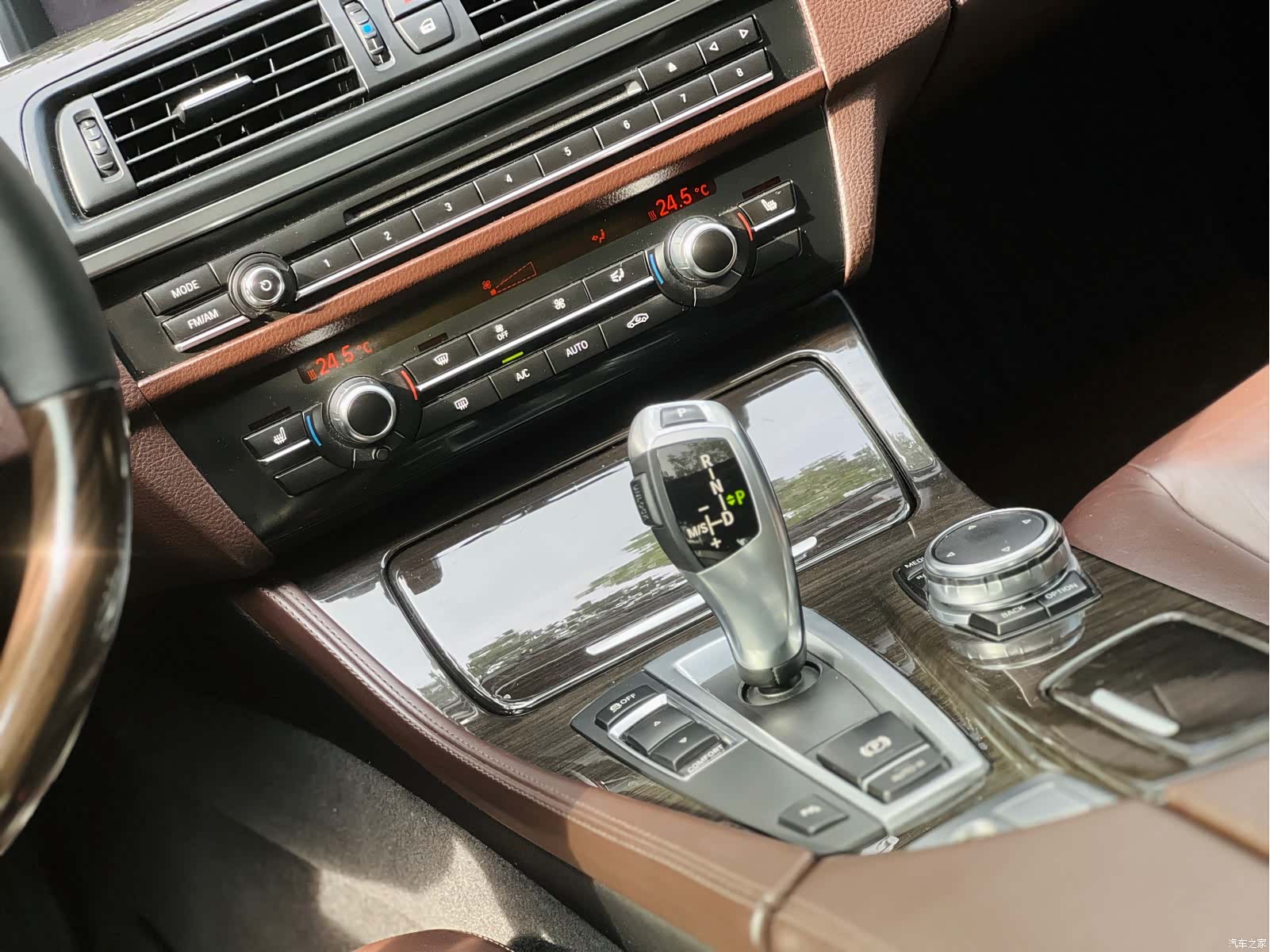 BMW 5 Series, 2016 13