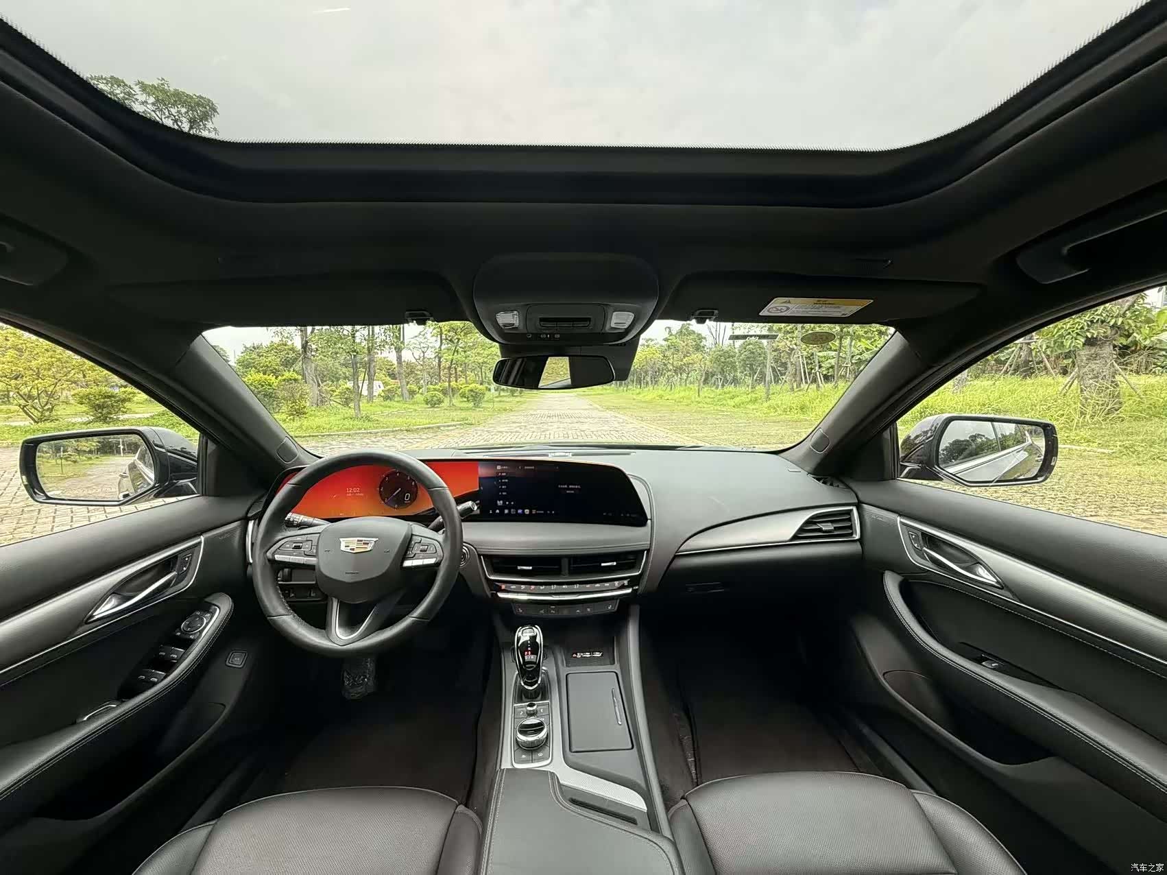 Cadillac CT5, 2026 13