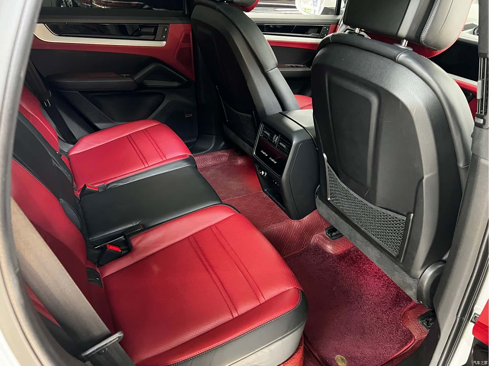 Porsche Cayenne, 2023 21