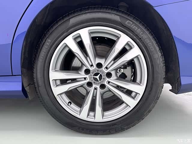 Mercedes-Benz C-Class, 2018 17