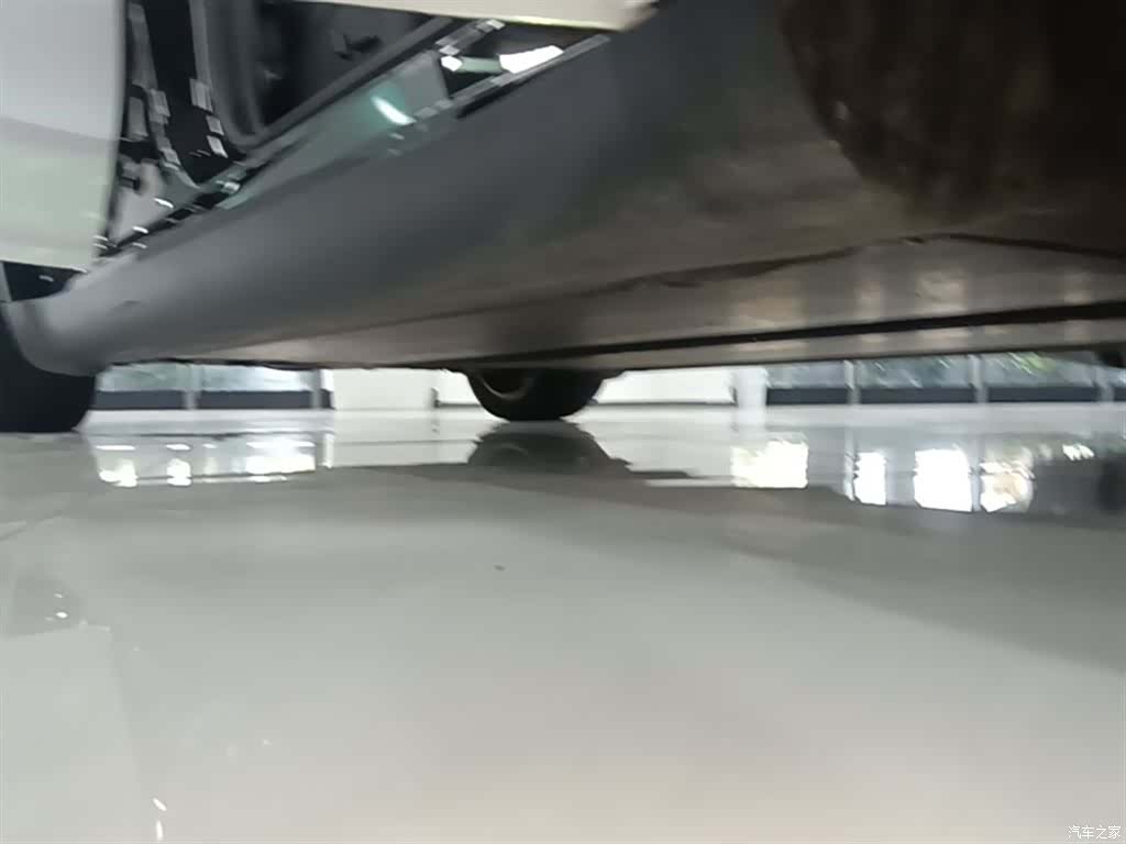 Tesla Model Y, 2023 21