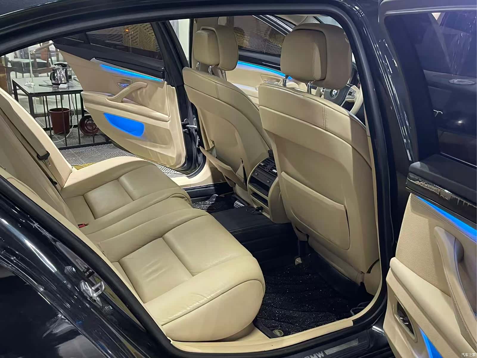BMW 5 Series, 2011 13