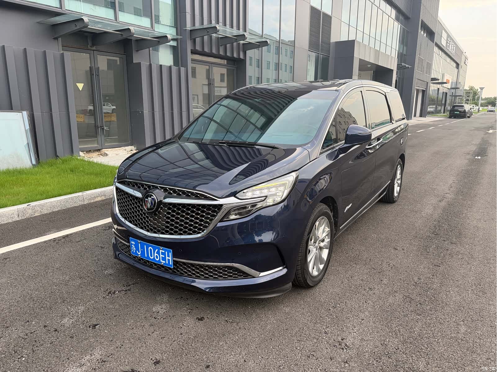 Buick GL8, 2020 1