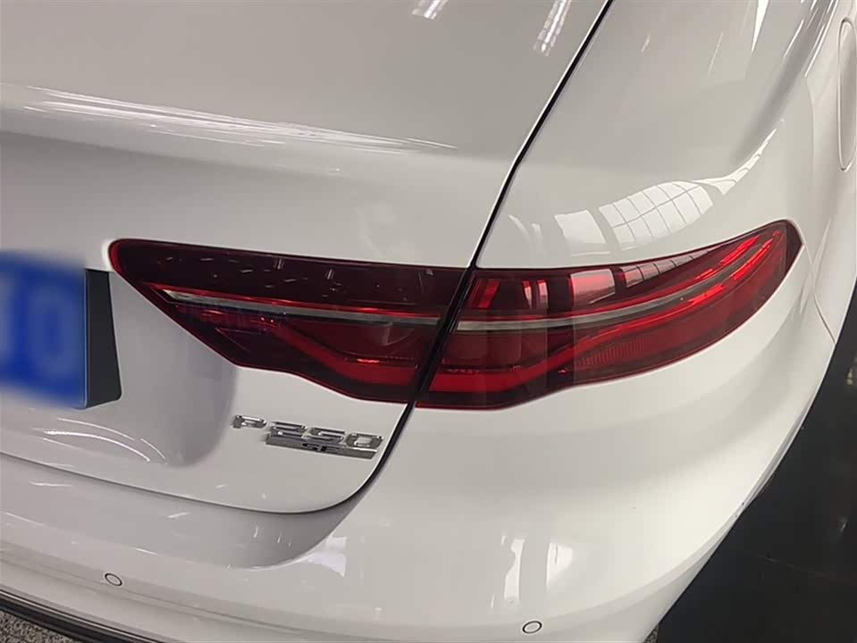 Jaguar XEL Jaguar XEL