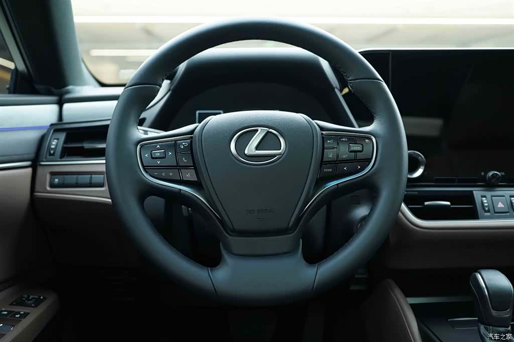 Lexus ES, 2026 18