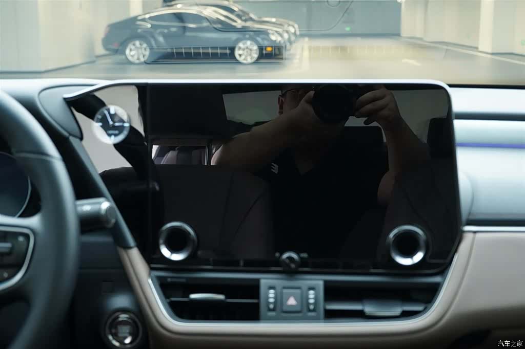 Lexus ES, 2026 19