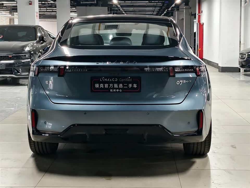 Lynk & Co 07 EM-P
