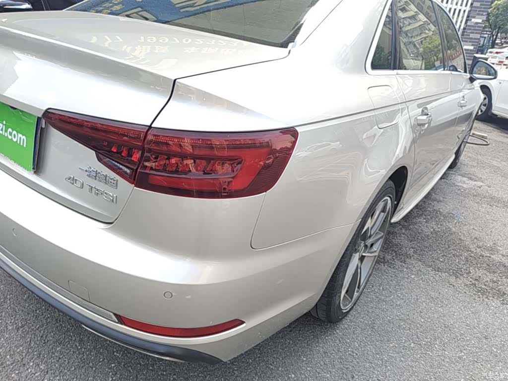 Audi A4L, 2019 8
