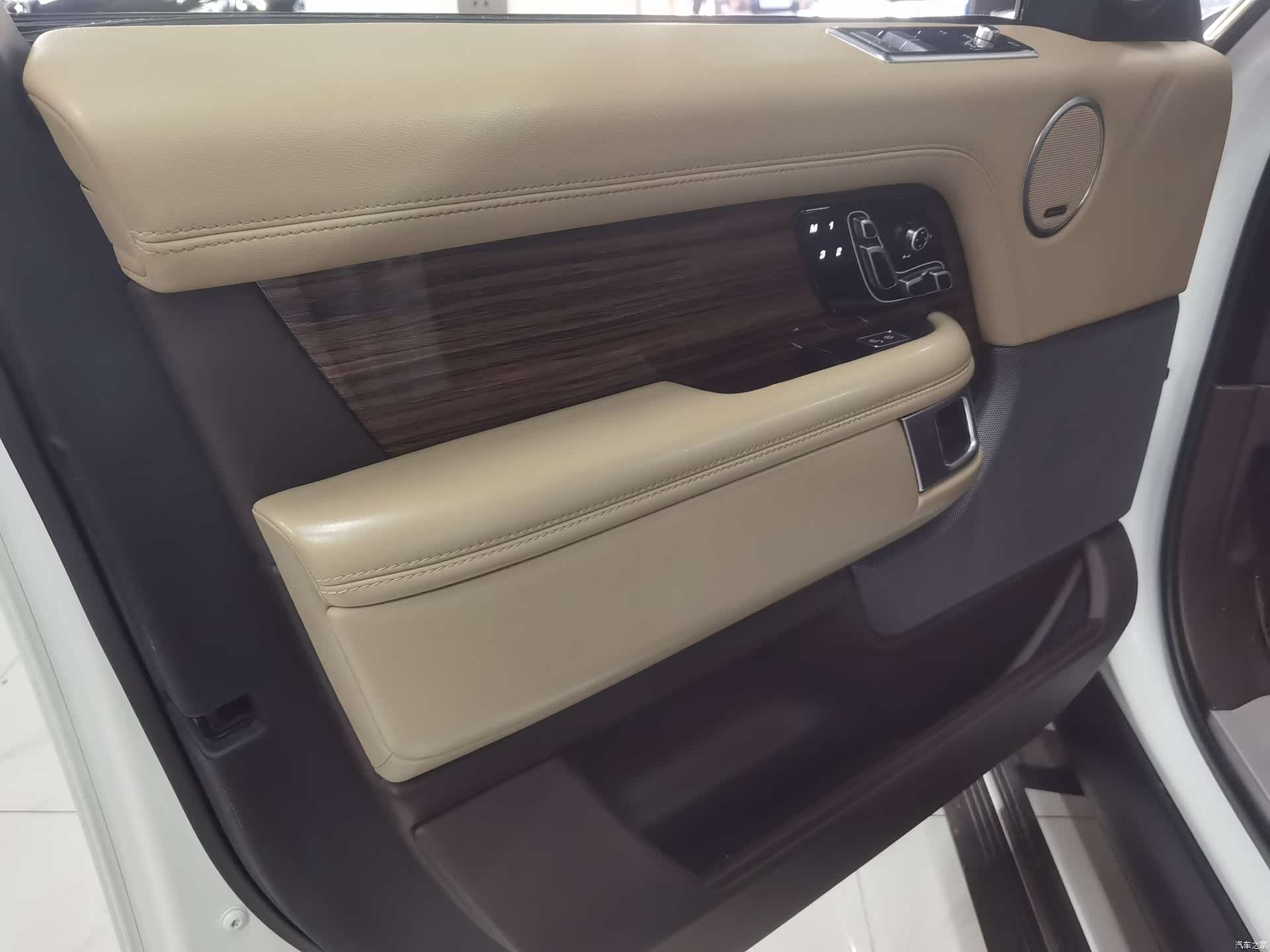 Land Rover Range Rover, 2019 14