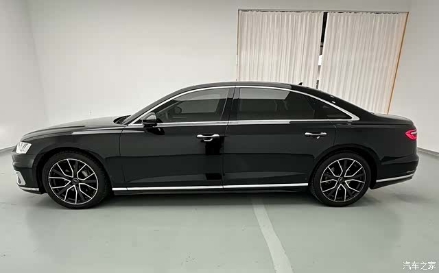 Audi A8L, 2020 6