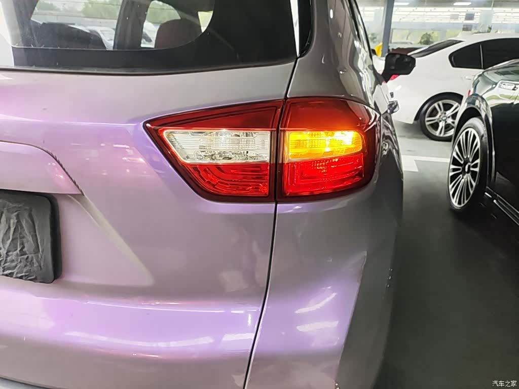 Changan CS15, 2017 24