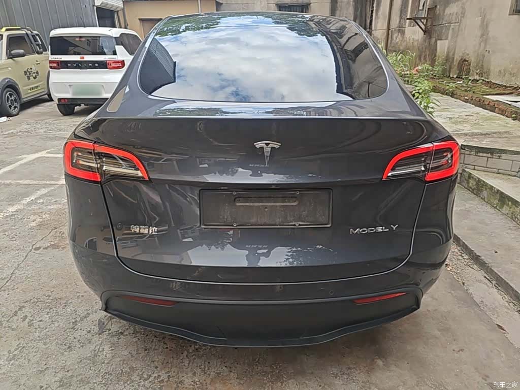 Tesla Model Y, 2021 6
