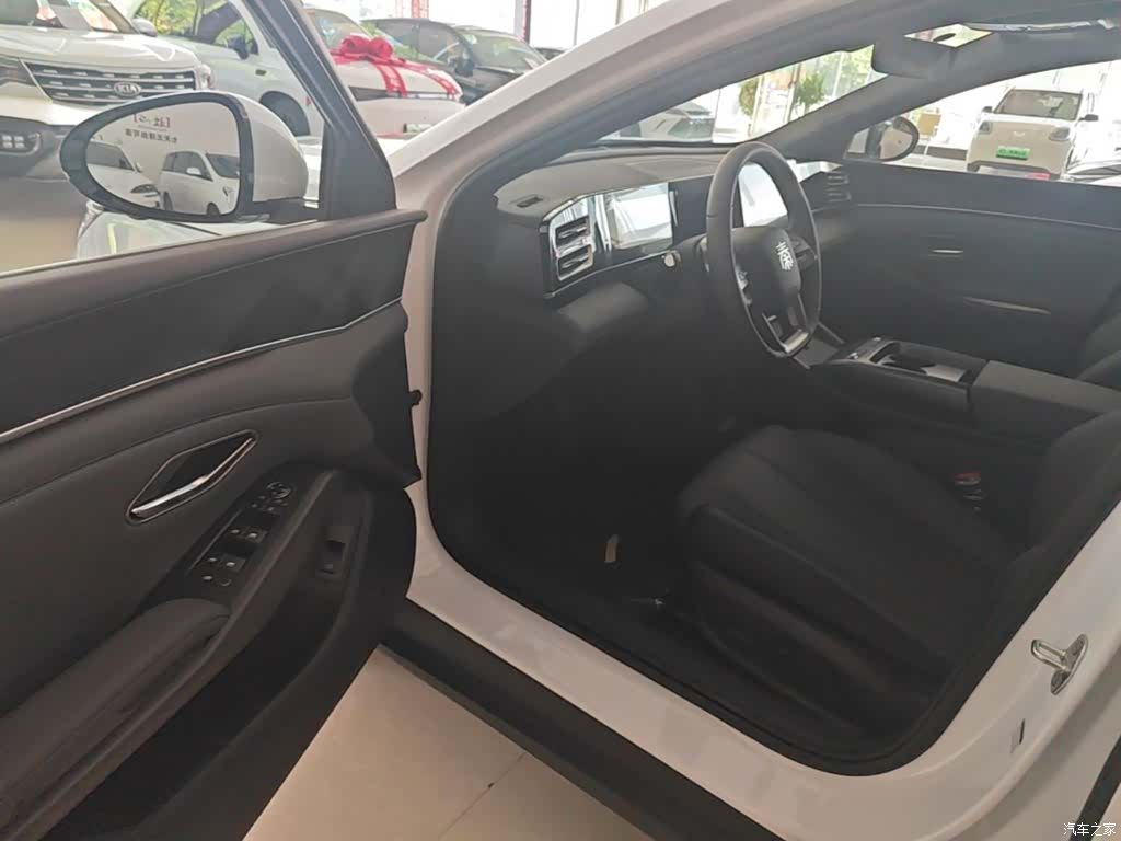 BYD Qin, 2026 16