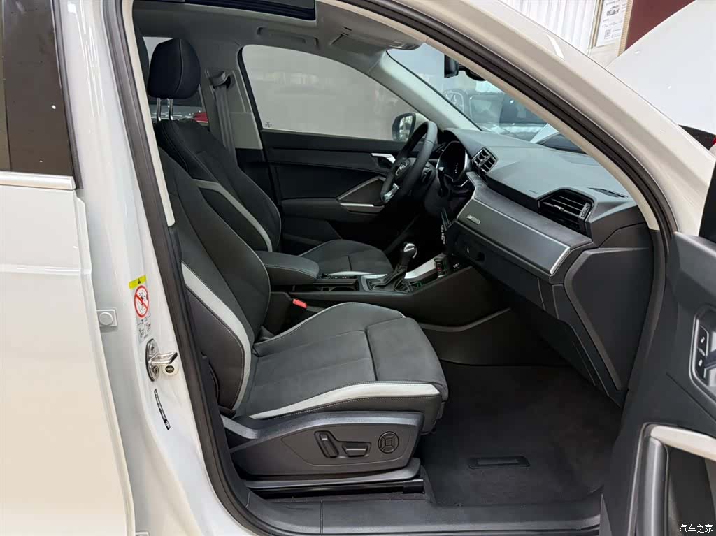 Audi Q3, 2023 21