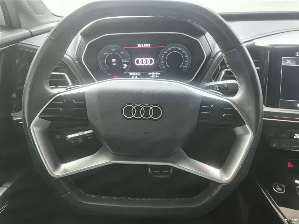 Audi Q4 e-tron, 2024 3