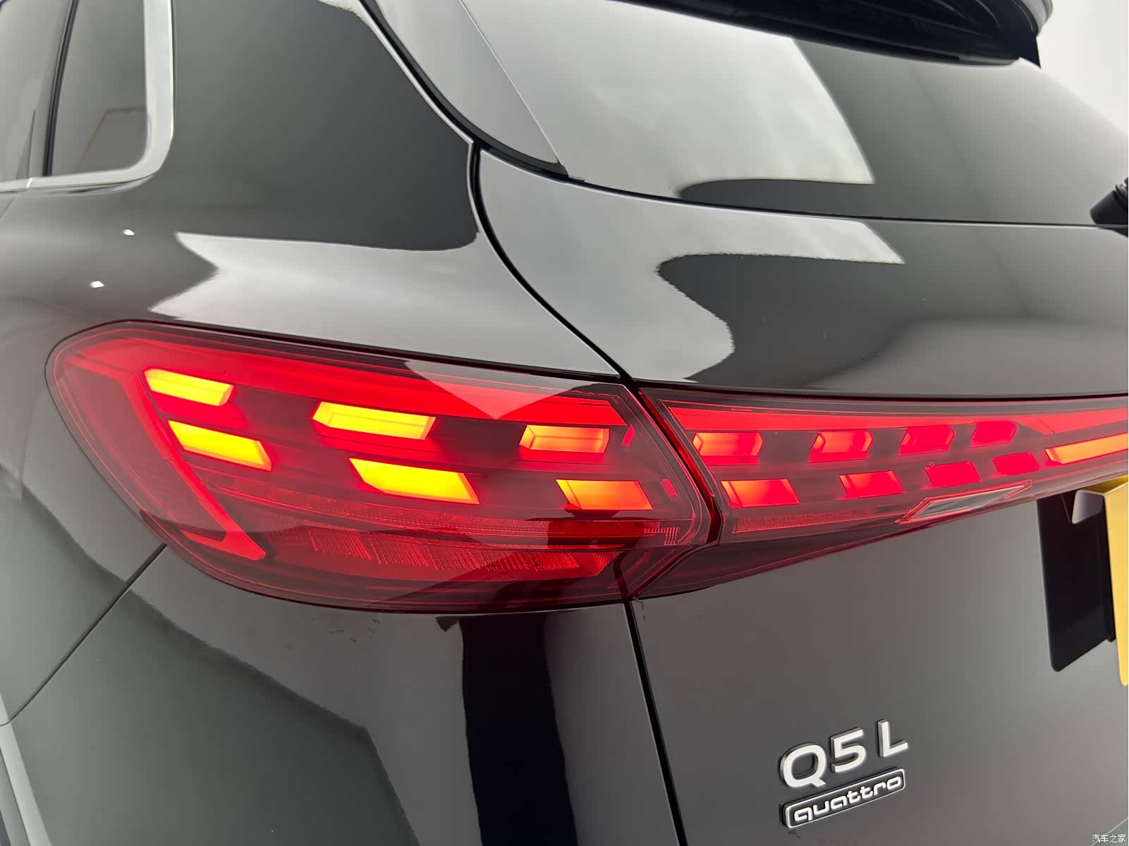 Audi Q5L, 2025 10