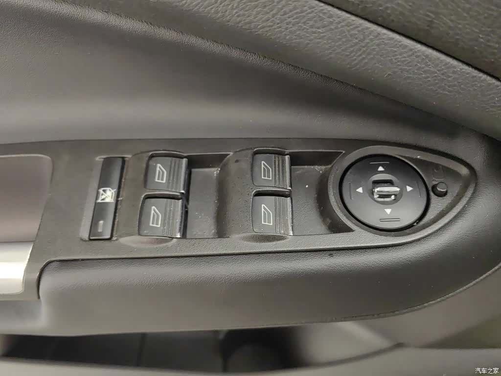 Ford Kuga, 2013 9