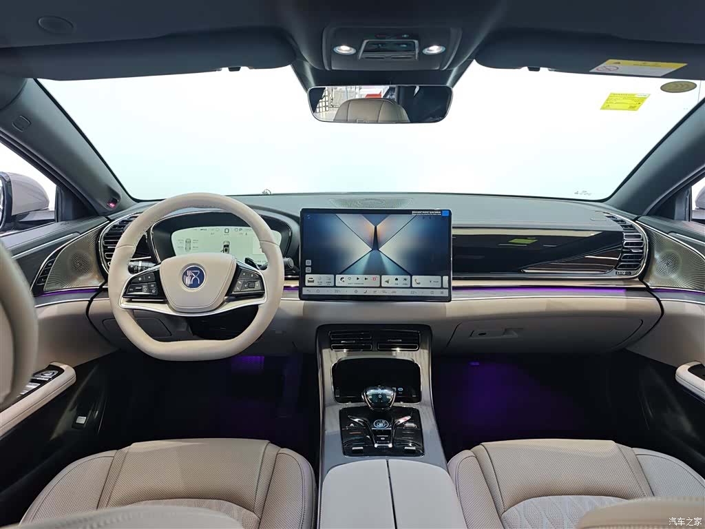 BYD Han, 2025 10