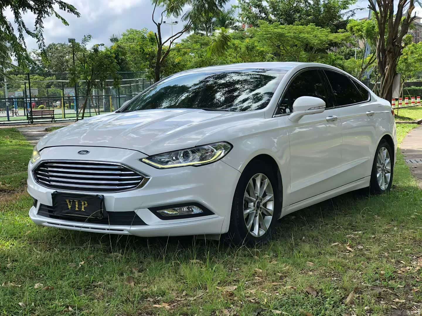 Ford Mondeo, 2018 3
