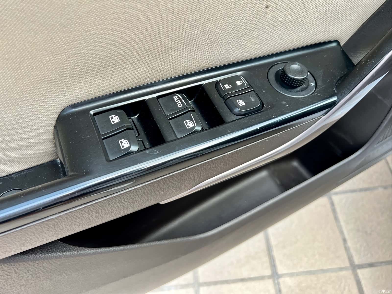 Wuling 310W, 2017 все фото
