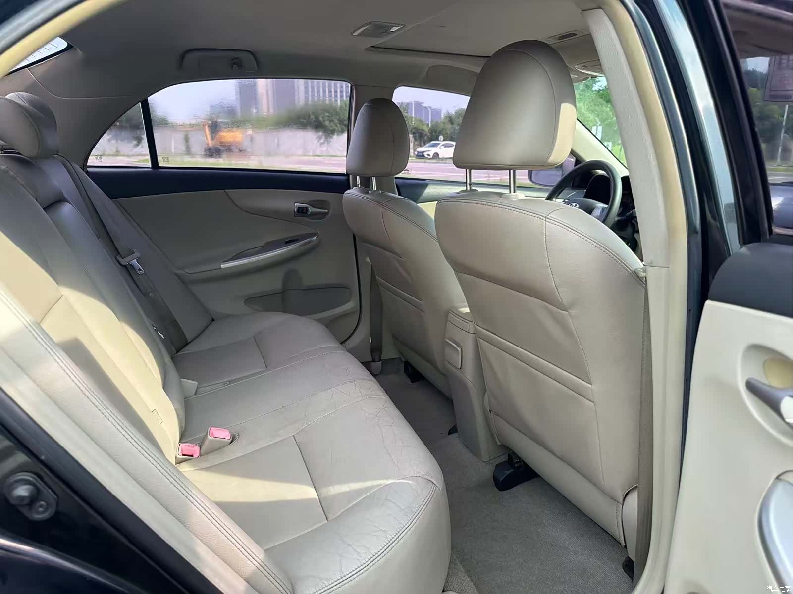 Toyota Corolla, 2013 12