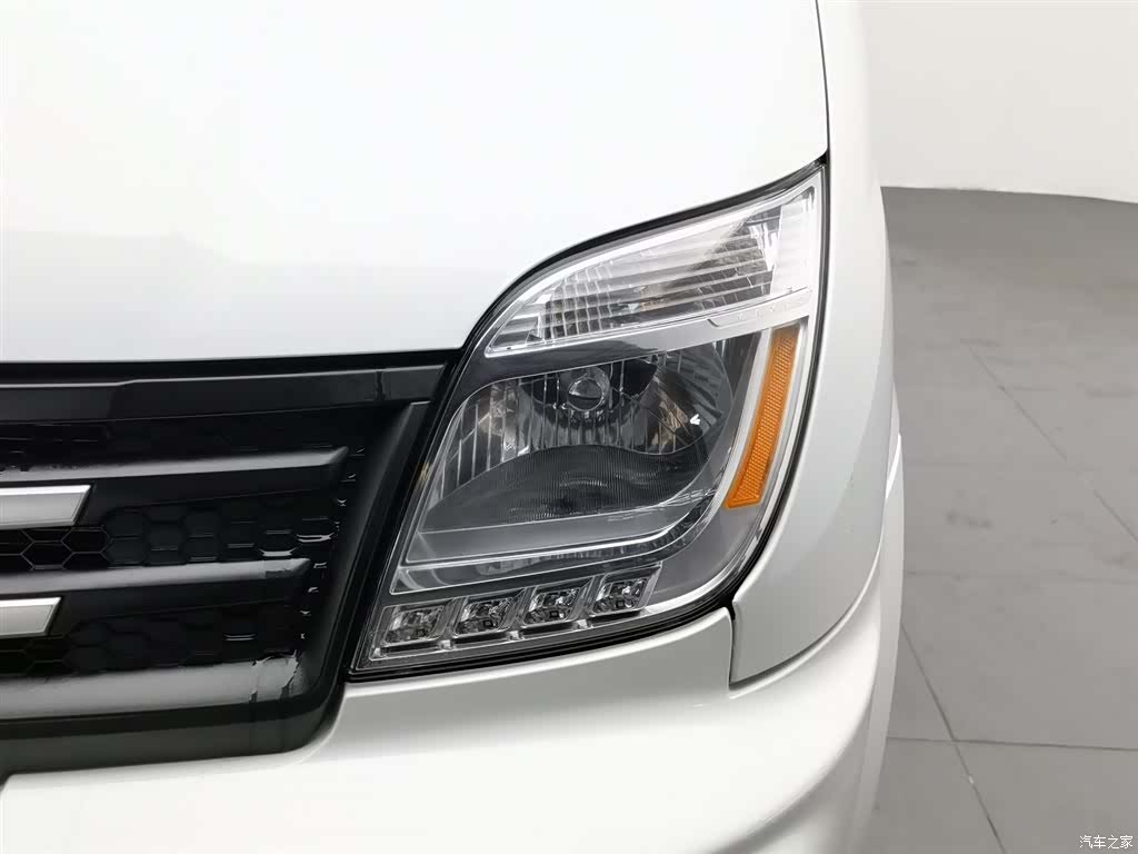 Maxus V80, 2023 7